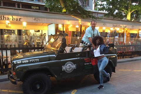 Tour de 3 horas por Budapest con jeep ruso