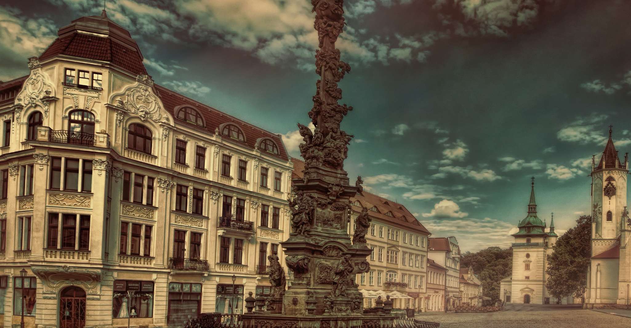 Prague, Day Trip to Teplice, the Royal Spa City - Housity