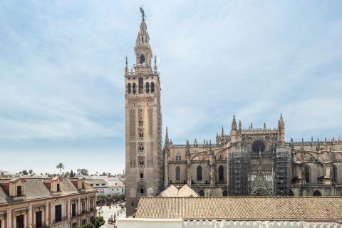 Desde Barcelona: tour de 8 días por Andalucía y ToledoHabitación doble superior en español