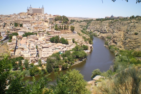 Z Barcelony: 8-dniowa wycieczka do Andaluzji i ToledoPokój Jednoosobowy typu Superior w języku angielskim