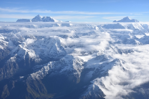 Vanuit Kathmandu: panoramische Everestvlucht van 1 uurBergvlucht Himalaya met vervoer van/naar je hotel