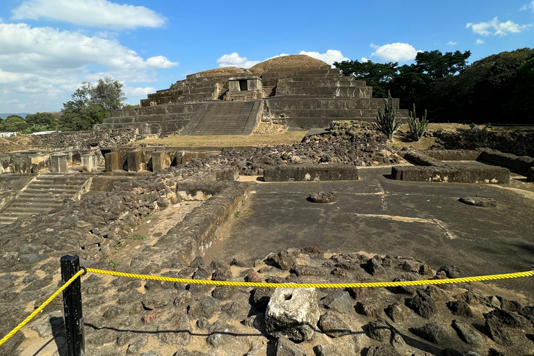 Mayan Pyramids & Lake Coatepeque: All-Inclusive Tour