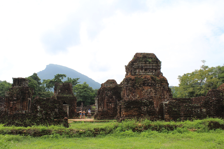 Hoi An: santuario de My Son y crucero por el río Thu Bon