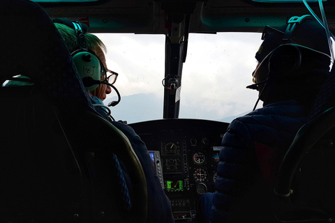 Camp de base de l'Everest: visite guidée en hélicoptère de 3 heuresVisite guidée partagée en hélicoptère Everest