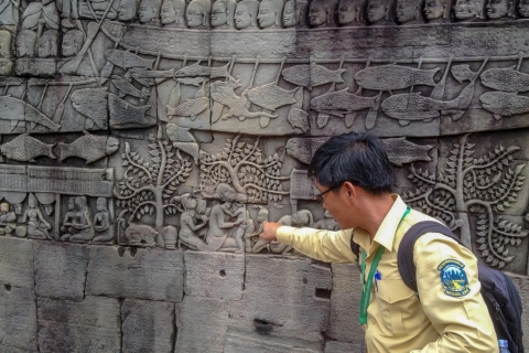 Angkor Wat: lugares destacados y visita guiada al amanecerAngkor Wat: tour al amanecer en grupo reducido