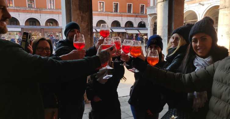 Venetsia: Paikalliset kalamarkkinat, joissa on Cicchetti, lounas ja viini
