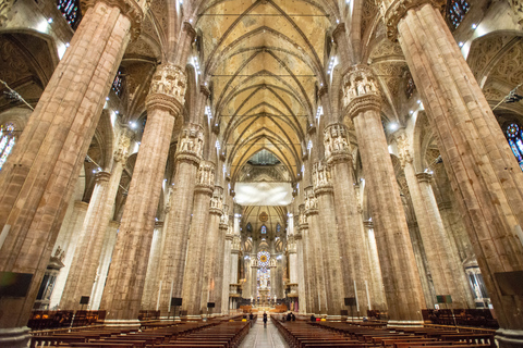 Milan: Fast-Track Milan Cathedral and Terraces Guided Tour Private Tour in Italian