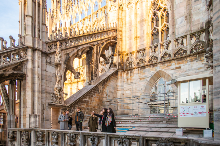 Milão: Visita guiada à Catedral e aos terraços de MilãoTour Particular em Inglês