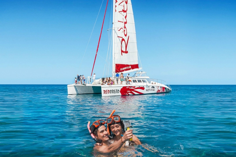 Montego Bay: Reggae-Katamaranbootsfahrt mit Schnorcheln