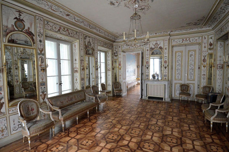 Varsovie: visite privée du palais Lazienki et du parc avec croisièreLazienki Palace & Park Tour avec ramassage à l'hôtel