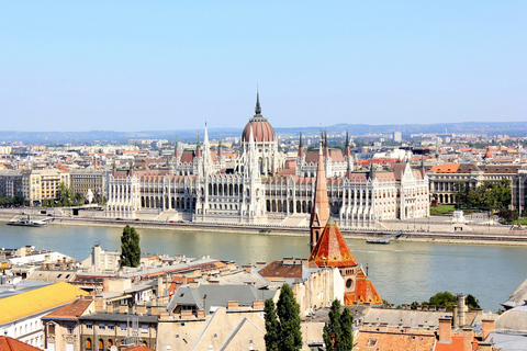 Budapest: Highlights Walking Tour with Strudel House Stop