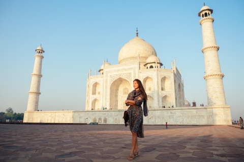 Depuis New Delhi : Taj Mahal et Āgrā en voiture privéeVisite privée en anglais sans billets d’entrée