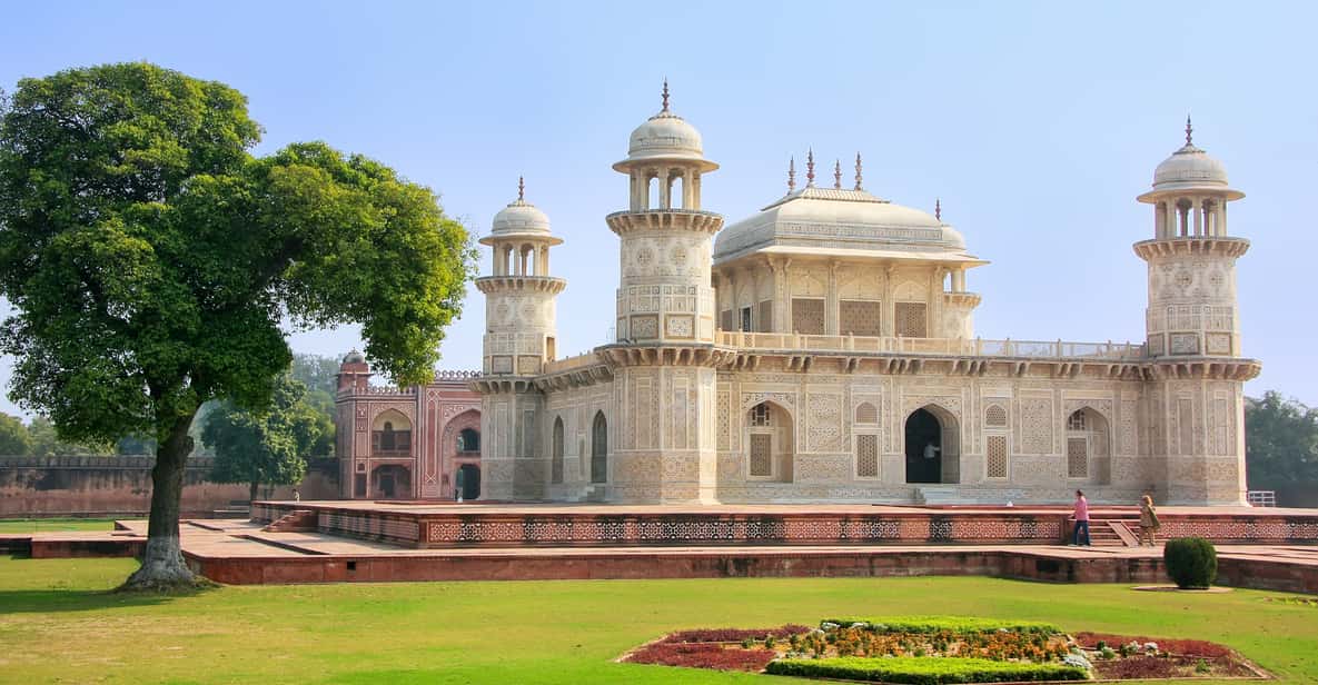 From Delhi: Private Taj Mahal & Agra Tour by Express Train