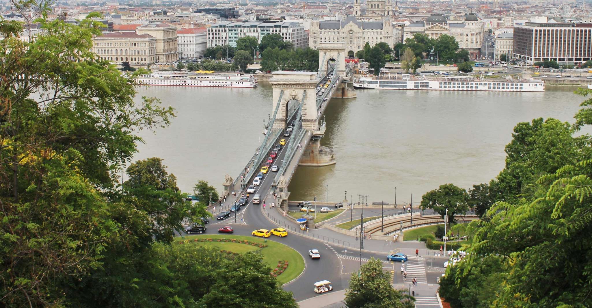 Budapest: Castle District Walk with Entry to Matthias Church photo 9