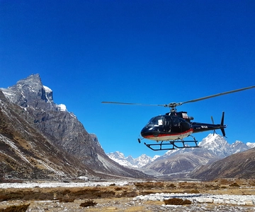 Everest Base Camp: 3 Hour Helicopter Sightseeing Tour