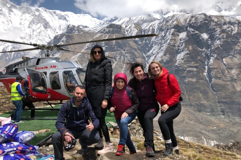 Tour en helicóptero en el campo base de AnnapurnaHelicóptero privado