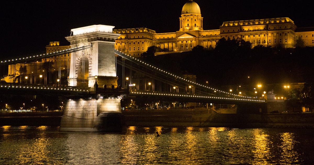 Budapest : Visite Nocturne à Pied Avec Croisière Sur Le Danube ...