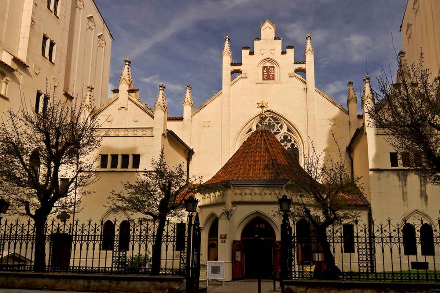 Visite Guidée du Quartier Juif de Prague en Français