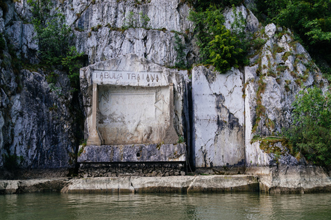 Belgrado: Tour del Parco Nazionale della Porta di Ferro con 1 ora di motoscafoTour condiviso