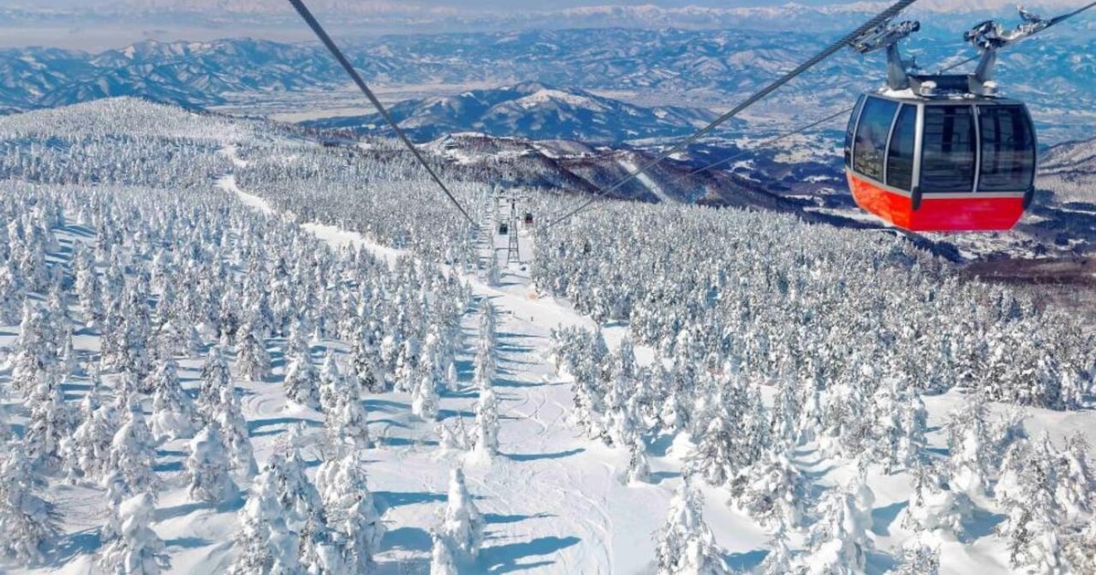 Sendai: Ginzan Onsen, Zao Ropeway Snow Monsters Tour & Lunch | GetYourGuide
