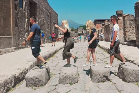 Vanuit Rome: privé-dagtrip naar Pompeii per auto/treinRondrit met de auto