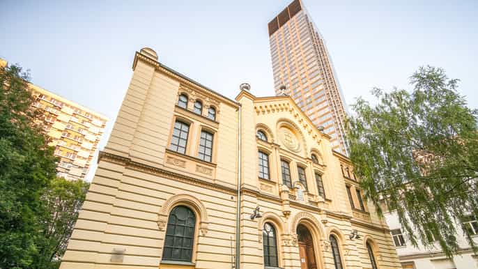 warsaw threehour tour of daily life in the ghetto