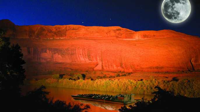 Moab: crucero con cena por el río Colorado con música y espectáculo de luces