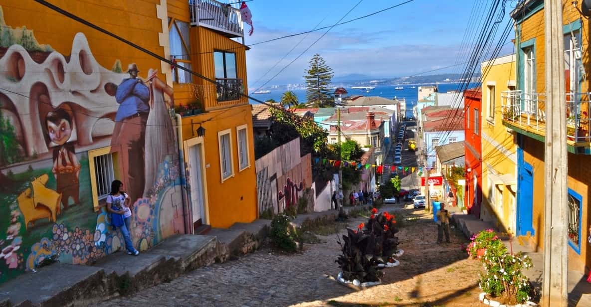 From Santiago: Valparaiso and Viña del Mar Day Tour