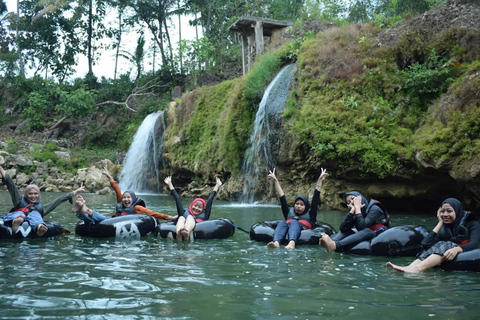 Yogyakarta: Pindul Cave and Oyo River Tubing Private Tour Pindul Cave and Oyo River Tubing Private Tour without Ticket