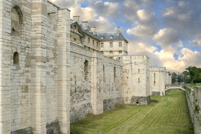 Visit Paris Château de Vincennes Entry Ticket in Paris, France