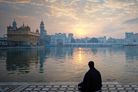 Amritsar Golden Temple with Wagah Border Wycieczka 1-N/2-dniowa