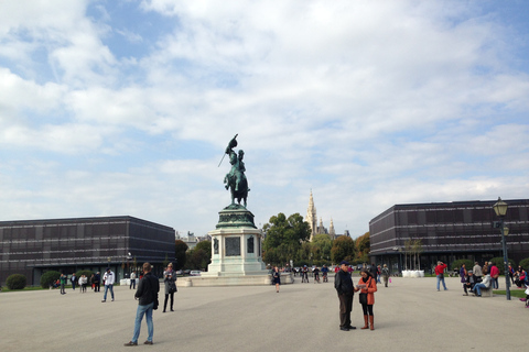 Vienna: Guided E-Bike Tour