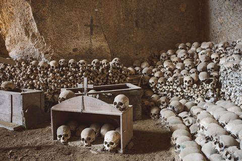 Naples: Fontanelle Cemetery with Entry Ticket Guided Visit
