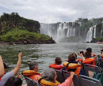 From Foz do Iguaçu: Iguazú Falls Boat Ride Argentina