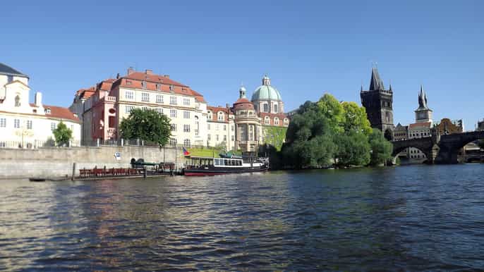praga tour de 6 horas con crucero por el río y almuerzo