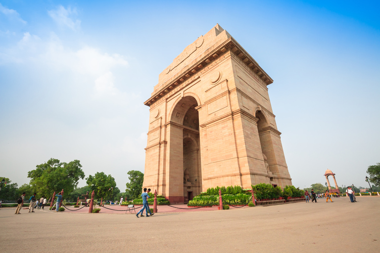 Delhi: Vieja y Nueva Delhi Tour guiado privado por la ciudadTour de un día por la ciudad de Nueva y Vieja Delhi con tickets de entrada