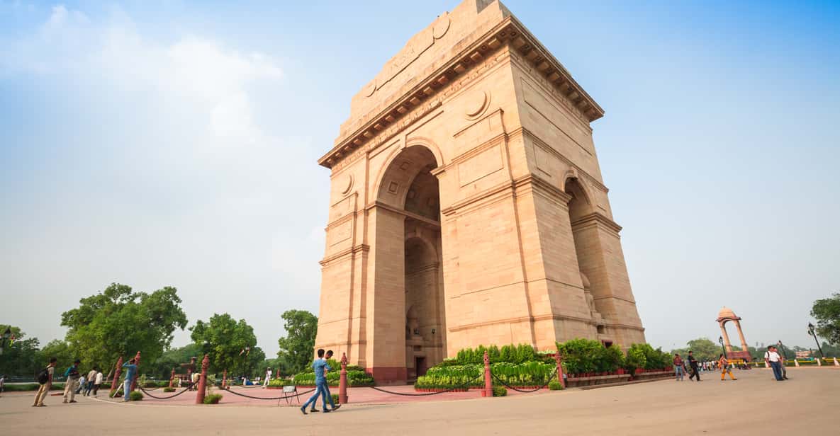 Delhi: Full-Day Qutb Minar, Old and New Delhi Private Tour