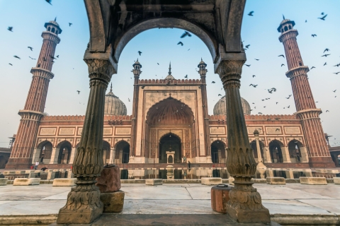 Wycieczka po świątyniach Starego Delhi i miejscach duchowychPrzewodnik mówiący w języku angielskim