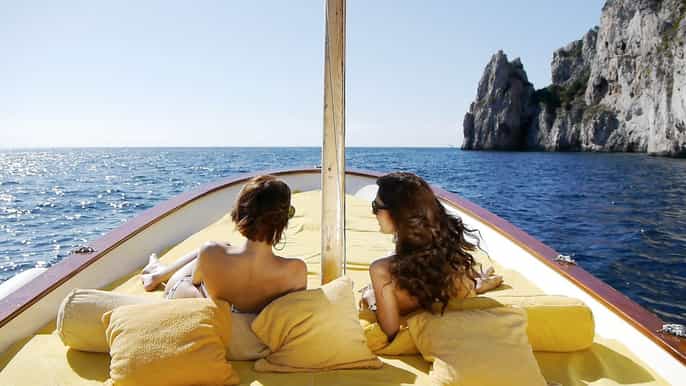 capri excursão particular pela ilha no barco gozzo