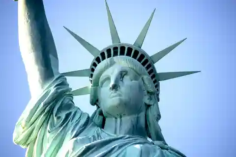 Statue of Liberty and Ellis Island Guided Tour
