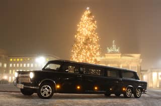 Lichterfahrt durch das Winterliche Berlin in Trabi Limousine