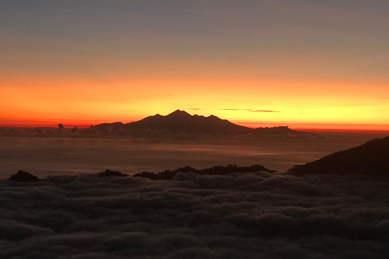 Guia do nascer do sol em Batur e fontes termais naturaisGuia do nascer do sol de Batur