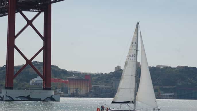 lisbon 2hour sailboat tour