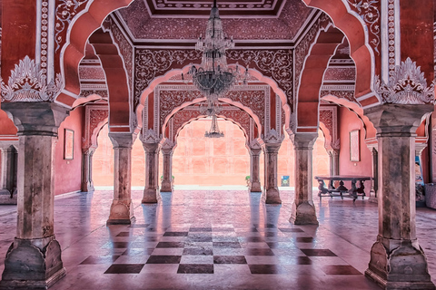 Jaipur: City Palace, Hawa Mahal &amp; Jantar Mantar Private Tour