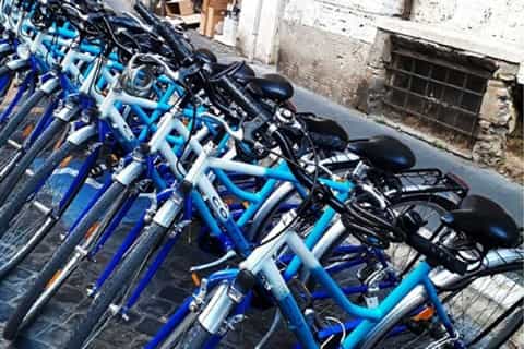 Rome: Guided Villa Borghese Gardens Bike Tour