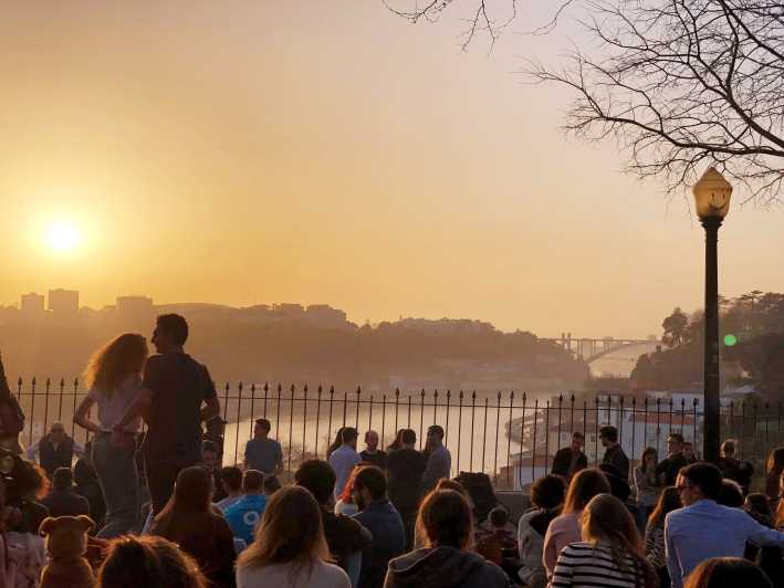 Porto: Sunset Walking Tour with Port Wine and Views