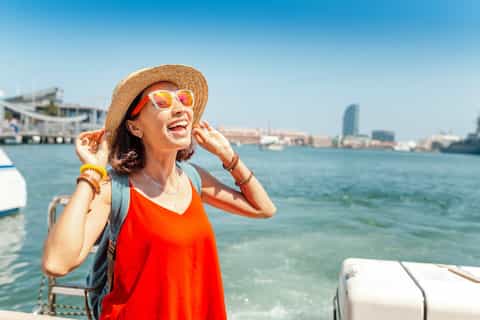 Barcelona: 2-Hour Light Brunch Sailing Experience