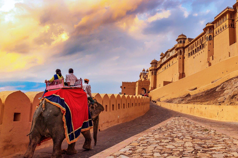 From New Delhi: 7-Day Golden Triangle Tour with Diwali Tour with 3 star Accommodation