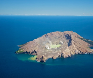 White Island & Whale Island 1-Hour Volcano Scenic Flight