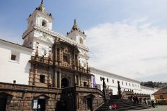 Cidade Histórica de Quito e o Meio do Mundo